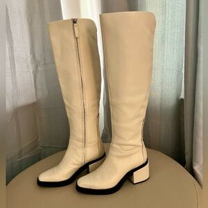 Franco Sarto Dórica Tall Boo size 7